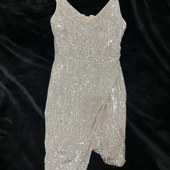 NWT - VICI - Sequin Mini Dress - Picture 3 of 10